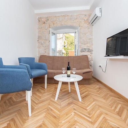 Apartment Forteca Lux Πέραστ Εξωτερικό φωτογραφία