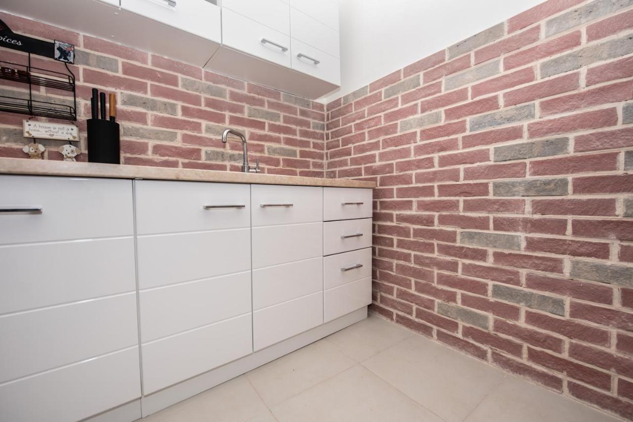 Apartment Forteca Lux Πέραστ Εξωτερικό φωτογραφία